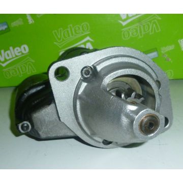 D6RA34  VALEO  ΜΙΖΑ   12V, 1,1kw,  ΜΙΖΑ 12V 1,1Kw 9Δ RUGGERINI ΑΡΙΣΤΕΡΟΣΤΡΟΦΗ  ΓΙΑ  Lombardini, Ferrari, 0986018110, D6RA50      12V 1.1 Kw Pulley / Drive:	Drive 9 Teeth   	Lombardini / Case  D6RA34 Lucas LRT192 O.E.M 943221435 Lombardini Various Models - 